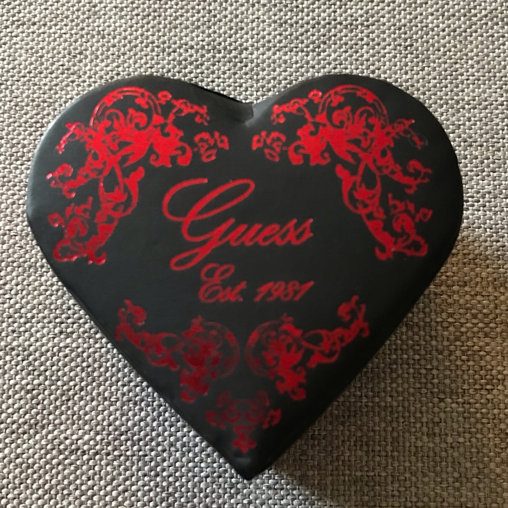 Guess Ring Box